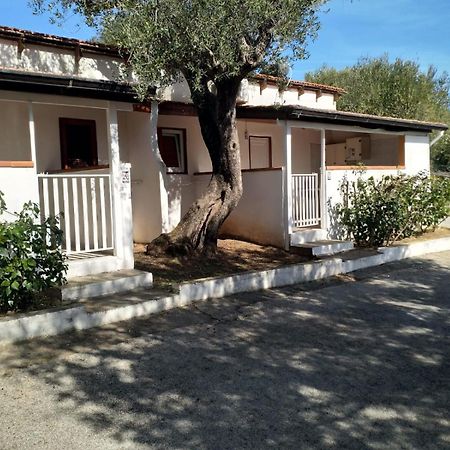 Villaggio Residence Villamarina 卡梅罗塔的码头 外观 照片